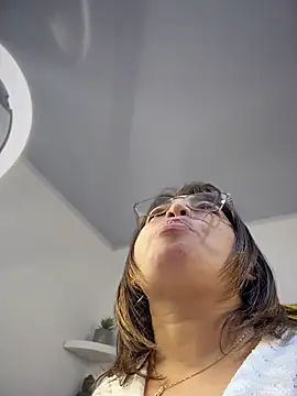 Exotic-girl - INTENSE FINGERING IN MY PUSSY