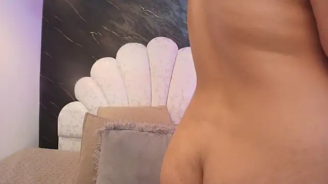 צ'אט XXX בשידור חי של _MiaBrown_