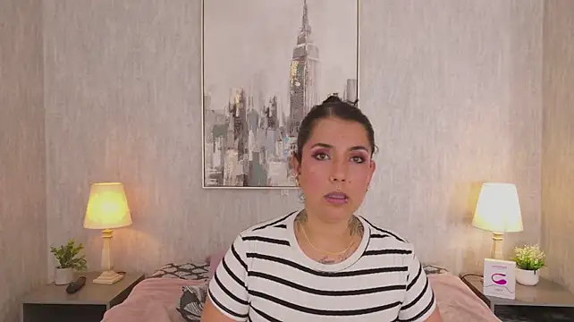 Victoria_Elektra Adlı Modelin Canlı XXX Sohbeti