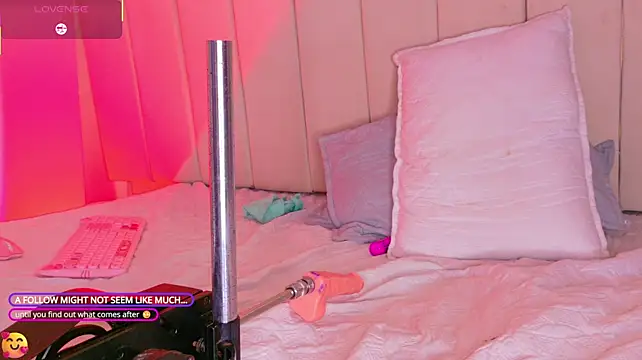 Megan_browns1 - Suck milk from my tits.🔥