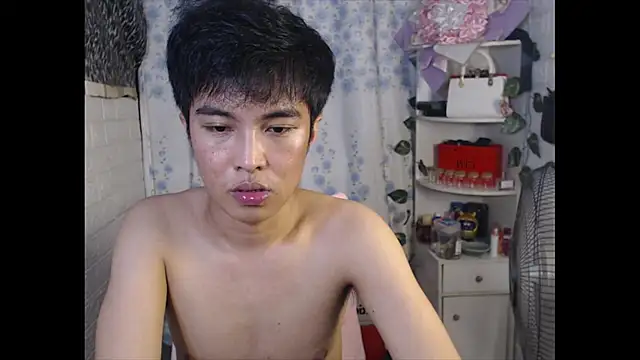 _peachyboyyy live XXX chat