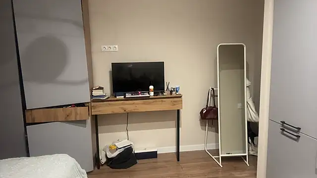XXX chat uživo modela AnnaVelvetFire