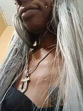 Jasmine_FullsShine's Live XXX Chat