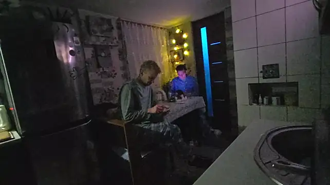 Vuitton live XXX chat