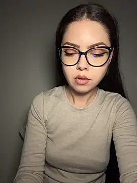 Chat XXX en directo de KaylaLewyss