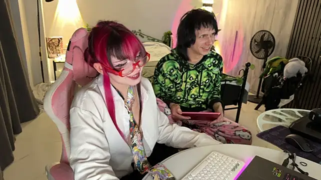 h3ntai_baby live XXX chat