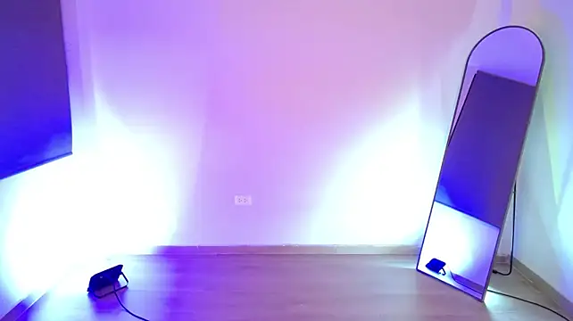 XXX chat uživo modela rubiblues