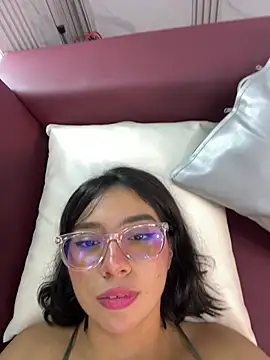 XXX chat uživo modela YumiGummy
