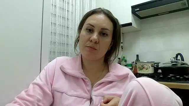 Chatroom XXX en direct de MeadowEyes