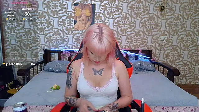 Chatroom XXX en direct de EmberSweety