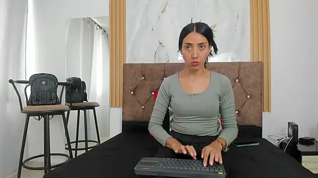 Lorethablaze - finger in the ass🍑
