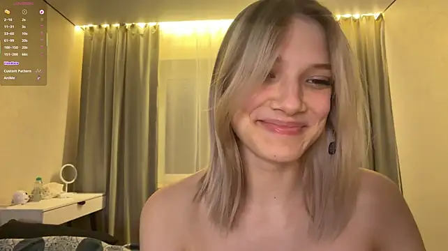 Онлайн чат XXX Carolini_i