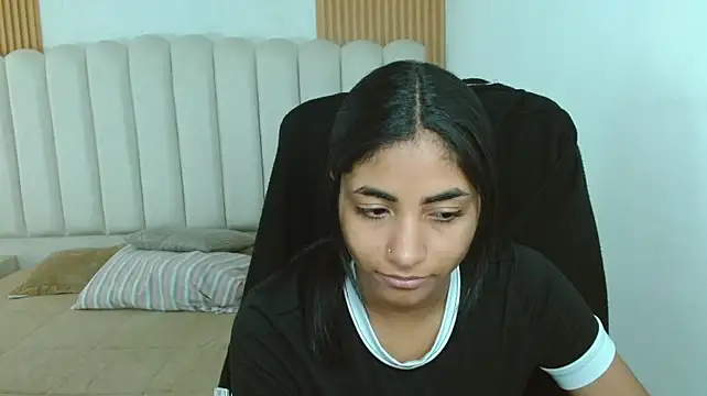 shaneelle live XXX chat