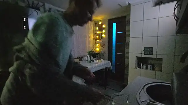 Vuitton live XXX chat
