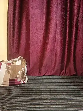 Hoti_lovely élő XXX-chatje