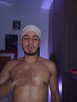 Taylor_DiamondBoy's Live XXX Chat
