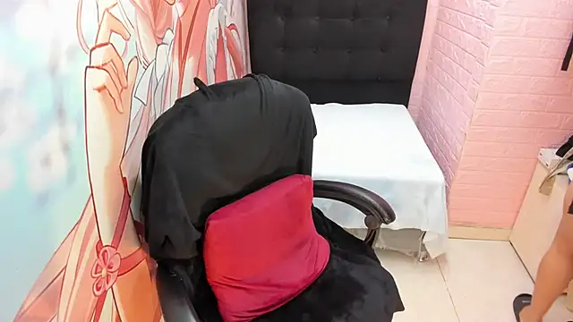 AllysonMilf69: онлайн-секс-чат