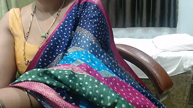 sunitha-3 Chat XXX in diretta