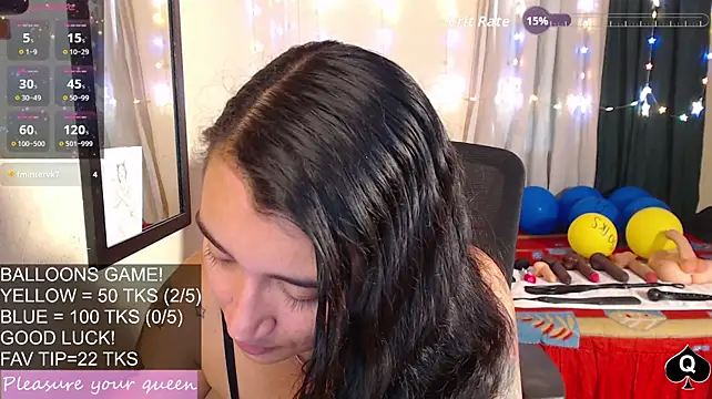 Robin_H00t_2's Live XXX Chat