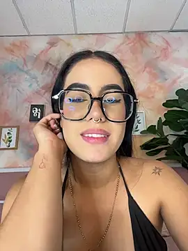 Chat +18 de TopDollXXX ao vivo