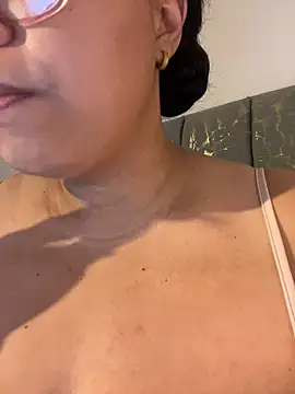 XMaraのライブXXXチャット