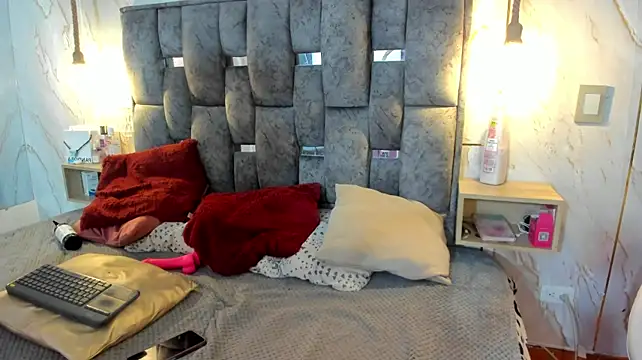 Caroline_lady_'s Live XXX Chat
