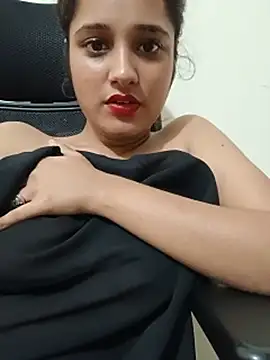 Aalia-Bhatt Chat XXX in diretta