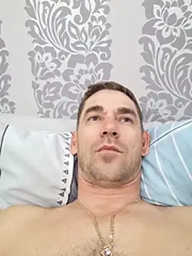 FreeRider111's Live XXX Chat