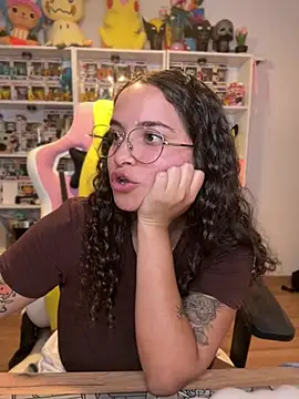 Chat +18 de Sweet_sully__ ao vivo