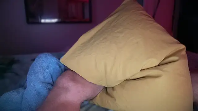 FitStacheDaddy élő XXX-chatje