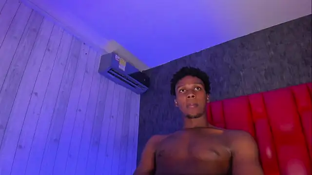 Živý XXX chat DominicSccott