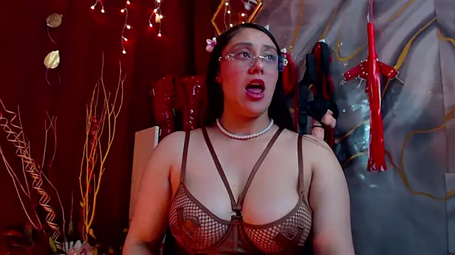 CristalZafiro's Live XXX Chat