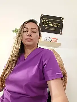 _Dentist-Madisson_04 Chat XXX in diretta