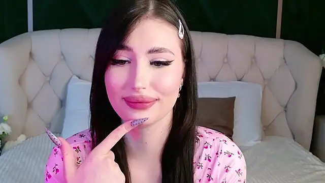 EmmaLawrens' Live XXX Chat