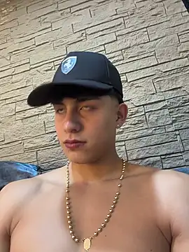 Lander_Cruz's Live XXX Chat