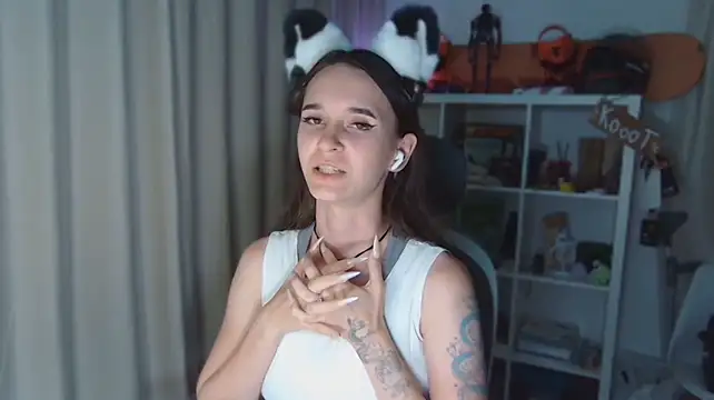 RolandeRodriquz live XXX chat