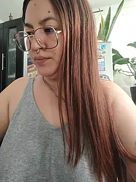 samm_curvy Chat XXX in diretta