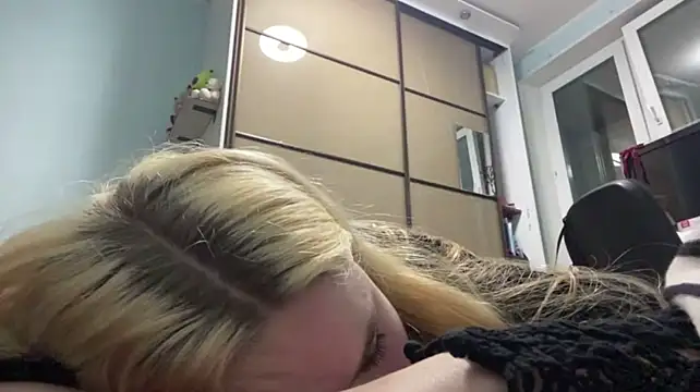 LatiaVandorp's Live XXX Chat