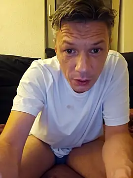 tomek84 Live XXX-Chat