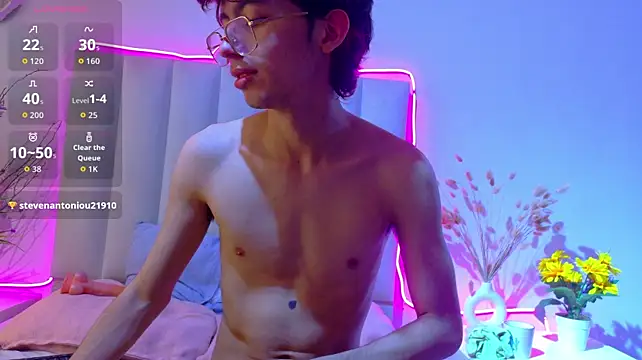 Twink_Sebas7 即時 XXX 聊天