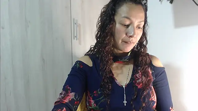 Czat XXX na żywo – khawit_1