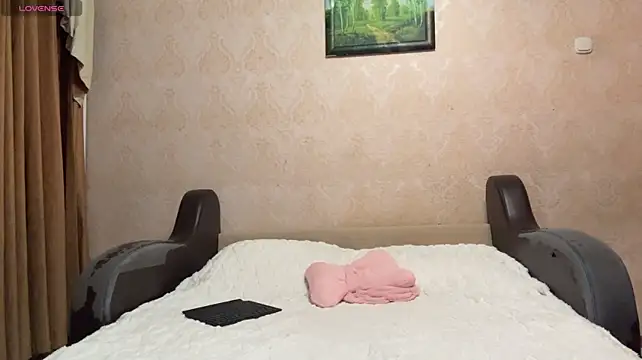 LunaWillBeFine's Live XXX Chat