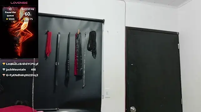 LunaSub69_'s Live XXX Chat