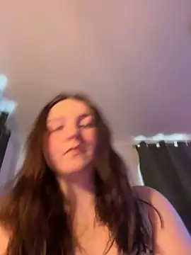 ravenuchiha's Live XXX Chat