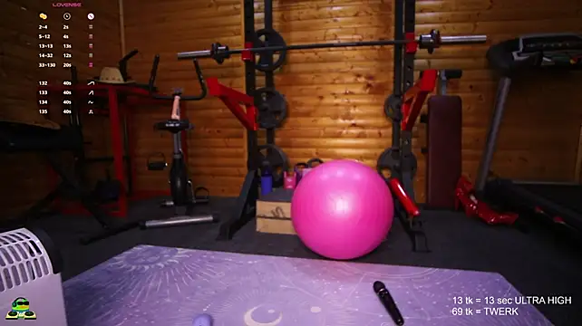 Capchick - RIDE dildo on BIKE