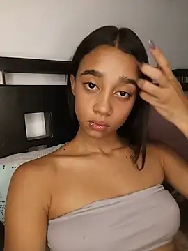 Zoe_Sweett18 Chat XXX in diretta