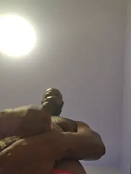 Bulgemaster001's Live XXX Chat