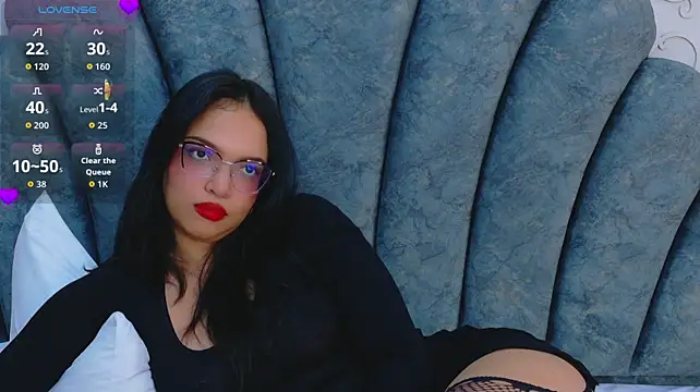 Maddy-Dove Adlı Modelin Canlı XXX Sohbeti