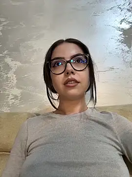 KaylaLewyss' Live XXX Chat