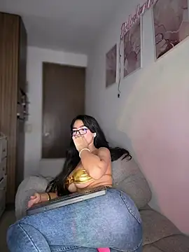 DulceLenns' Live XXX Chat